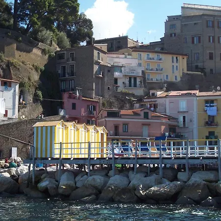 فندق مبيت وإفطار Casa A Mare سورينتو